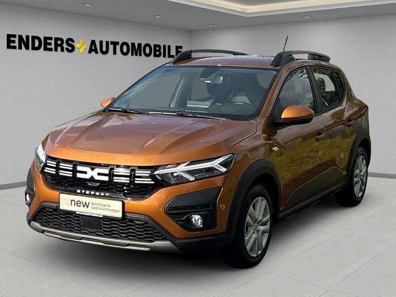 Orange Gebraucht 2023 Dacia Sandero Expression Kleinwagen | 16.590 € (Fairer Preis) - Bild 1/4