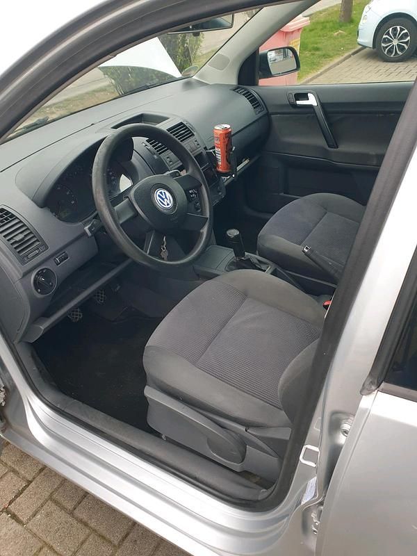 Gebraucht VW Polo 75 PS (55 kW) 2002 Silber Kleinwagen