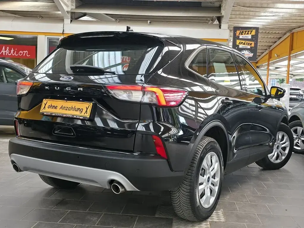 Gebraucht Ford Kuga 120 PS (88 kW) 2022 Agate black (metallic) SUV