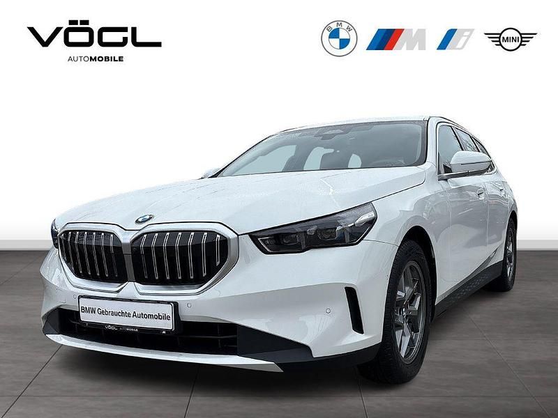 Gebraucht BMW 520 Comfort Edition 197 PS (144 kW) 2025 Weiß Kombi