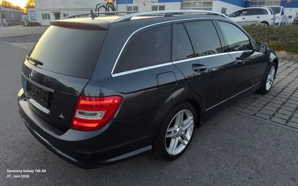 Gebraucht Mercedes C250 204 PS (150 kW) 2013 Grau Kombi