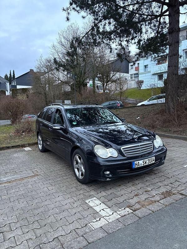 Gebraucht Mercedes C220 150 PS (110 kW) 2005 Schwarz Kombi