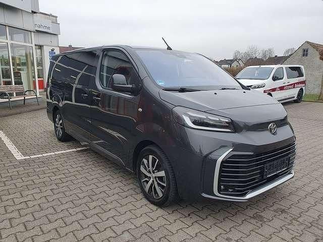 Gebraucht Toyota Proace 177 PS (130 kW) 2024 Grau Van / Kleinbus