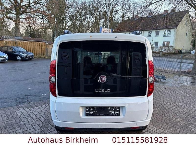 Gebraucht Fiat Doblò 95 PS (69 kW) 2014 Weiß Van / Kleinbus