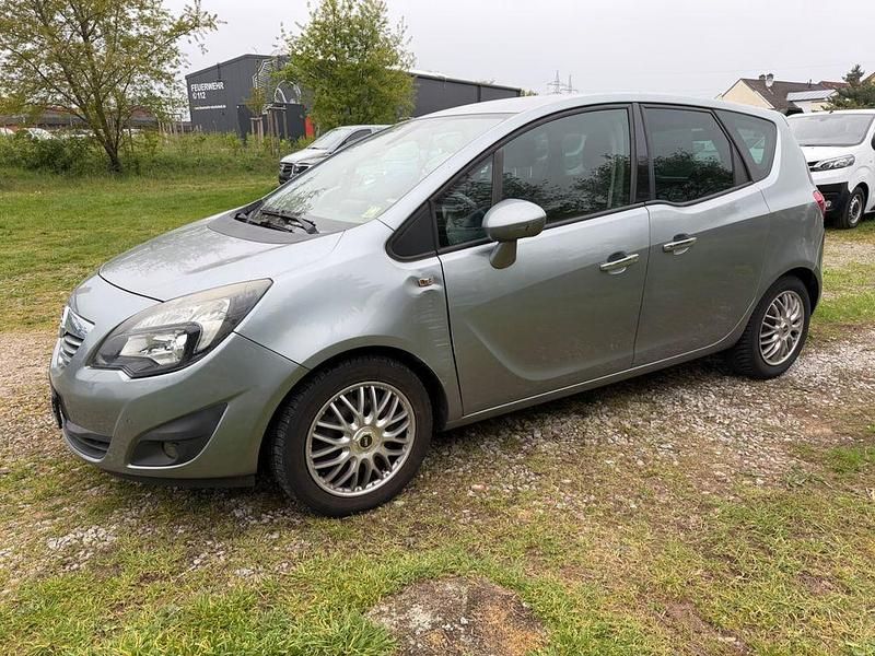 Gebraucht Opel Meriva Innovation 140 PS (102 kW) 2010 Silber Van / Kleinbus