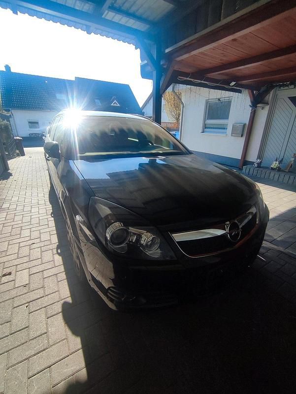 Gebraucht Opel Vectra 150 PS (110 kW) 2009 Schwarz Kombi