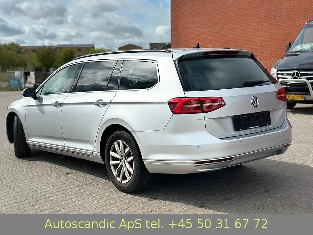 Usata VW Passat Comfortline 150 CV (110 kW) 2018 Argento Station wagon