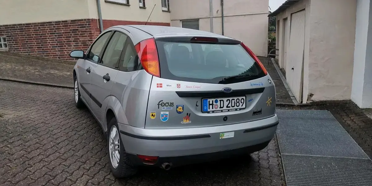 Usata Ford Focus 101 CV (74 kW) 1999 Argento Berlina