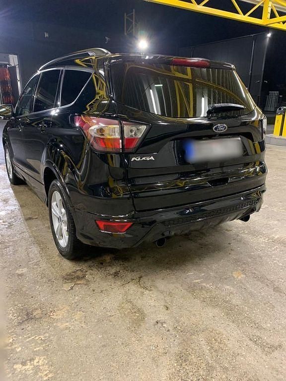 Gebraucht Ford Kuga ST-Line 179 PS (131 kW) 2018 Schwarz SUV