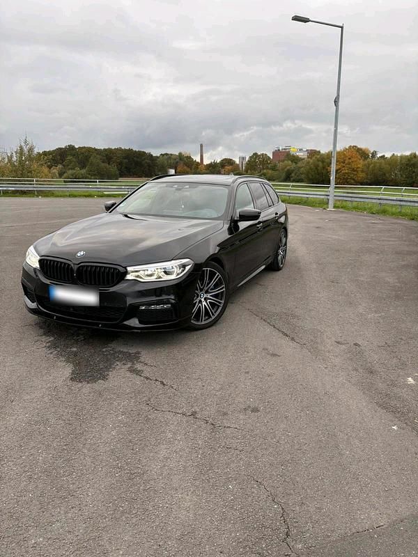 Gebraucht BMW 530 M Performance 265 PS (194 kW) 2017 Schwarz Kombi
