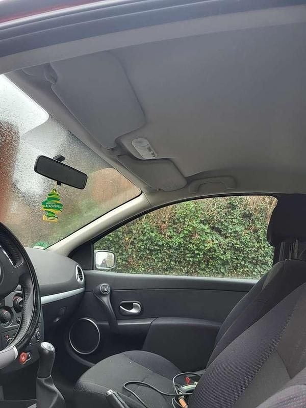 Gebraucht Renault Clio II Exception 101 PS (74 kW) 2007 Rot Limousine