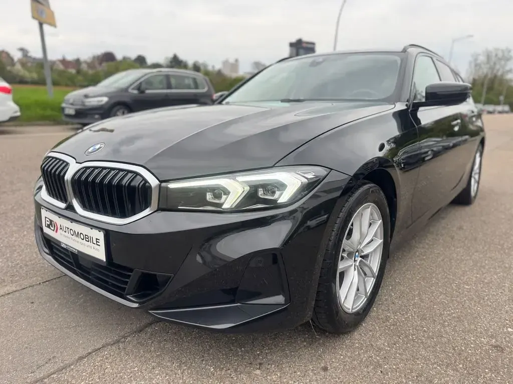 Gebraucht BMW 320 Shadowline 190 PS (139 kW) 2023 Schwarz Kombi