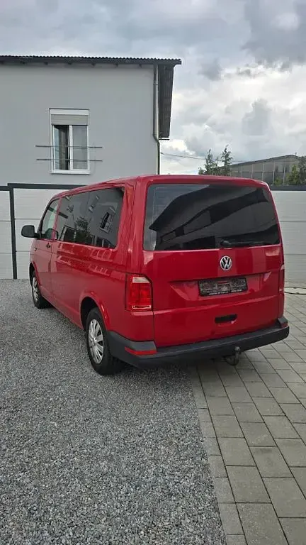 Gebraucht VW Caravelle 150 PS (110 kW) 2016 Rot Van
