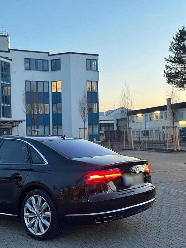 Gebraucht Audi A8 389 PS (286 kW) 2016 Braun Limousine
