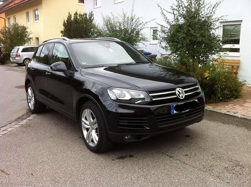 Używany VW Touareg Terrain Tech 245 KM (180 kW) 2012 Czarny SUV