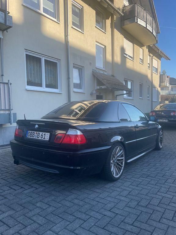 Schwarz Gebraucht 2005 BMW 320 Cabriolet Performance Cabrio | 6.690 € (Fairer Preis) - Bild 1/4