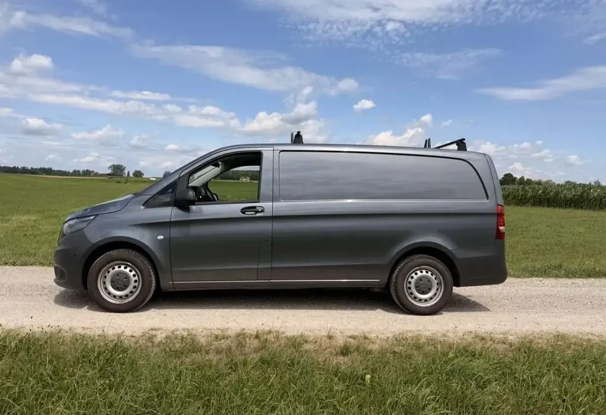 Gebraucht Mercedes Vito 136 PS (100 kW) 2016 Grau Van
