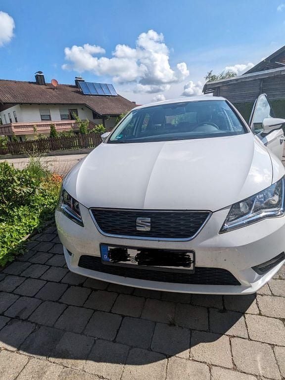 Gebraucht Seat Leon 105 PS (77 kW) 2013 Weiß Limousine