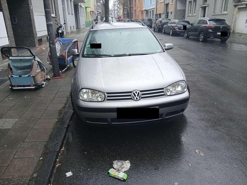 Gebraucht VW Golf IV Edition 105 PS (77 kW) 2004 Grau Kombi