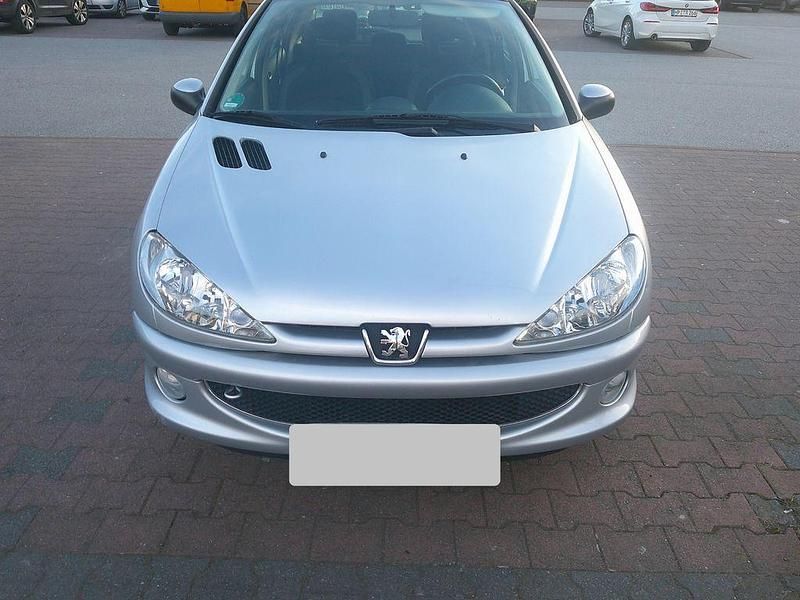 Gebraucht Peugeot 206 109 PS (80 kW) 2006 Grau Limousine