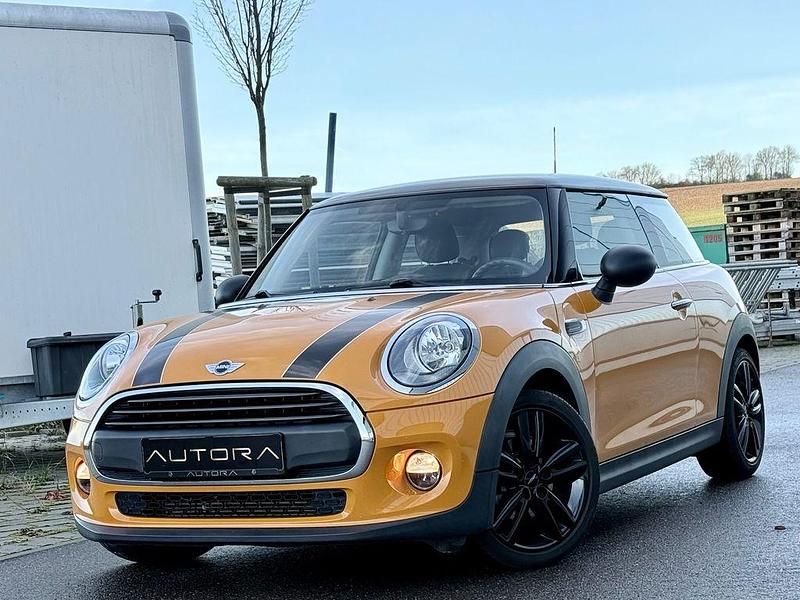 Orange Gebraucht 2016 Mini ONE Kleinwagen | 10.990 € (Guter Preis) - Bild 1/4