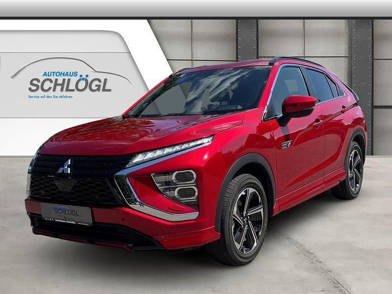 Rot Gebraucht 2022 Mitsubishi Eclipse Cross Plus SUV | 22.450 € (Fairer Preis) - Bild 1/4