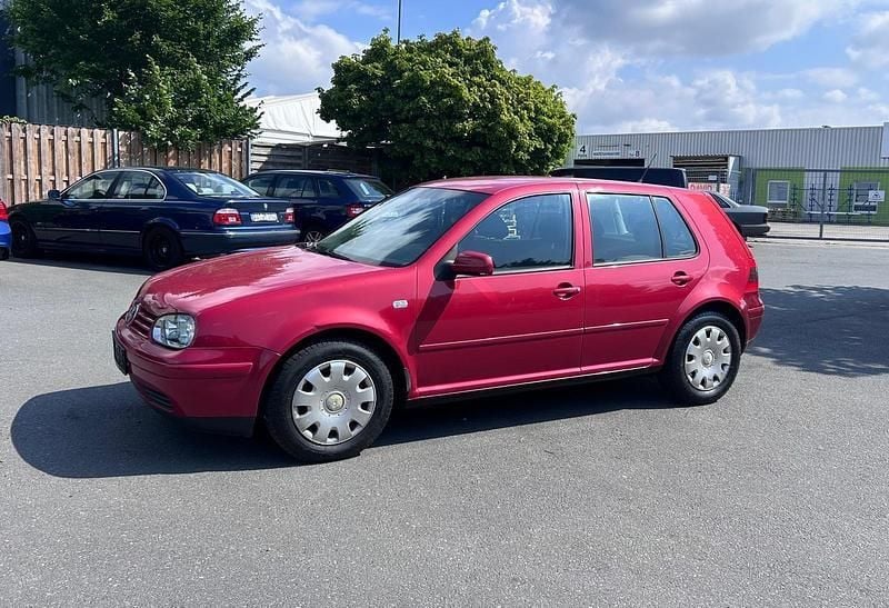 Gebraucht 2002 VW Golf IV Highline Limousine | 2.300 € (Guter Preis) - Bild 1/4