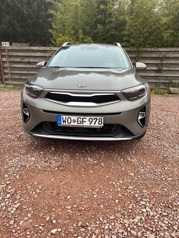 Gebraucht Kia Stonic Spirit 120 PS (88 kW) 2020 Grün SUV