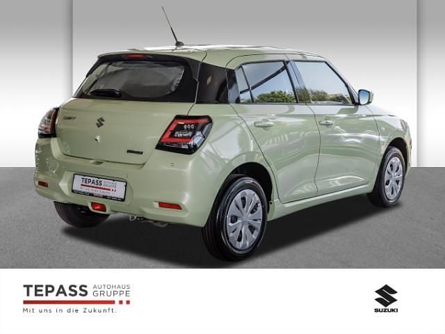 Neu Suzuki Swift Club 83 PS (61 kW) 2026 Gelb Kleinwagen