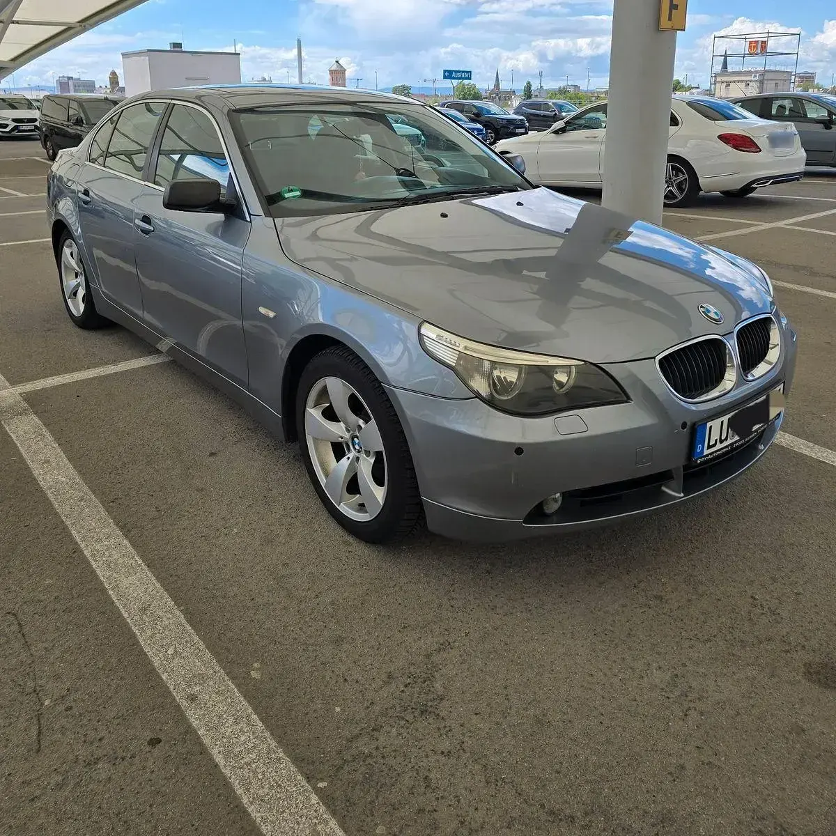 Gebraucht BMW 525 177 PS (130 kW) 2005 Grau Limousine