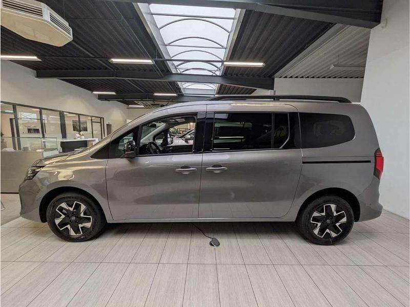 Neu Nissan Townstar Tekna 131 PS (96 kW) 2026 Grau Kombi