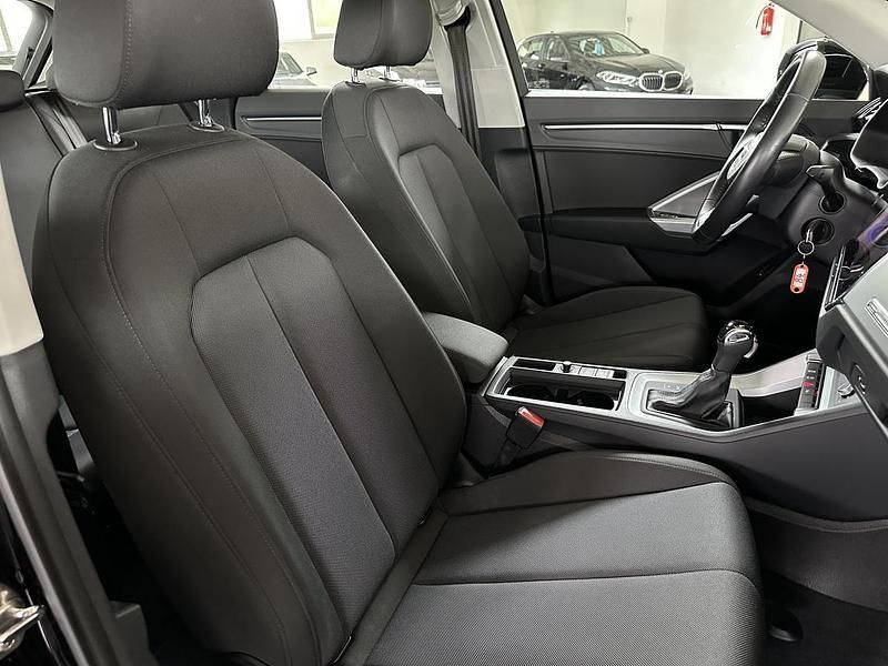 Gebraucht Audi Q3 Basis 150 PS (110 kW) 2020 Schwarz metallic SUV