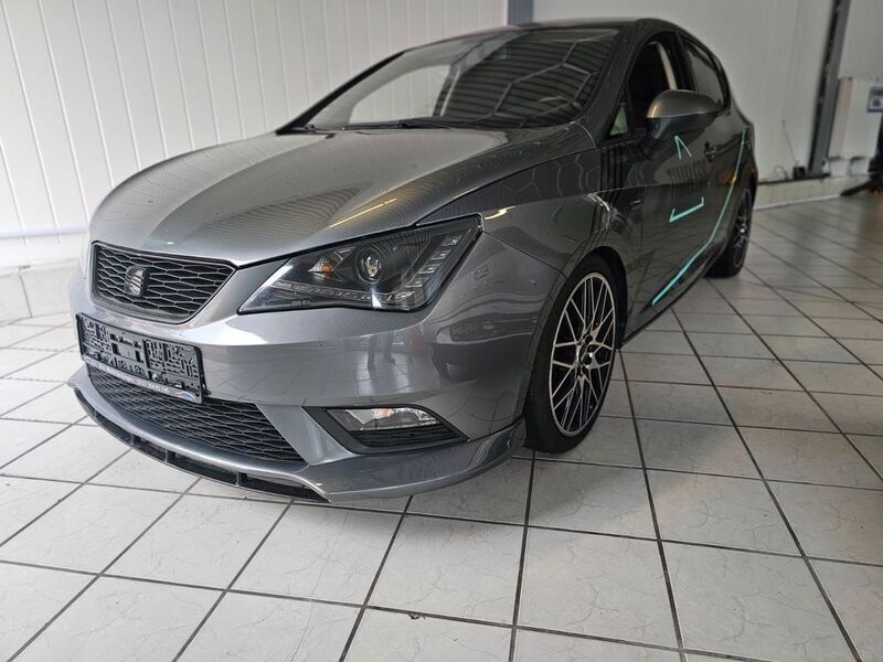 Grau Gebraucht 2013 Seat Ibiza Limousine | 4.590 € (Fairer Preis) - Bild 1/4
