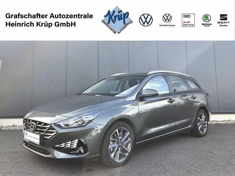 Grau Gebraucht 2023 Hyundai i30 Trend Kombi | 19.890 € (Superpreis) - Bild 1/4