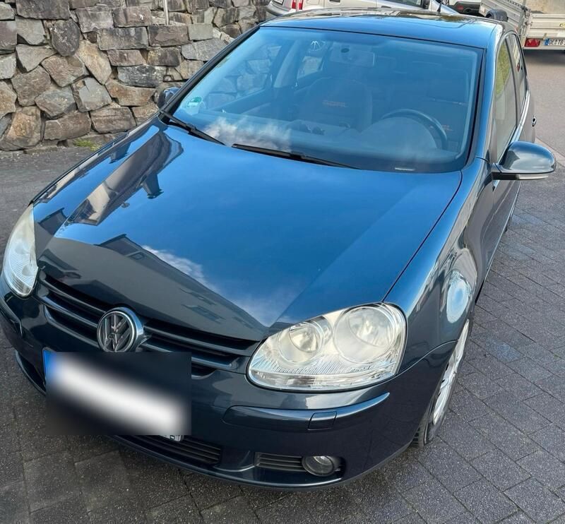 Blau Gebraucht 2006 VW Golf V Edition Kleinwagen | 2.000 € (Guter Preis) - Bild 1/4