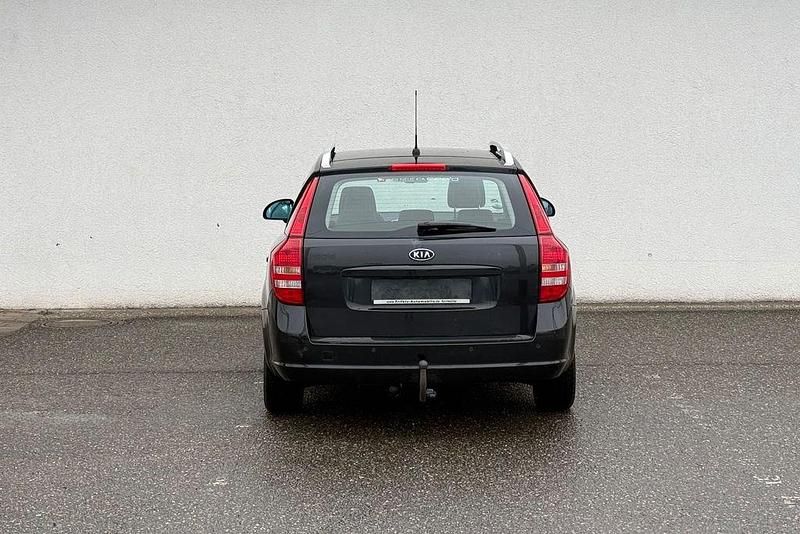 Gebraucht Kia Ceed 143 PS (105 kW) 2008 Schwarz Kleinwagen