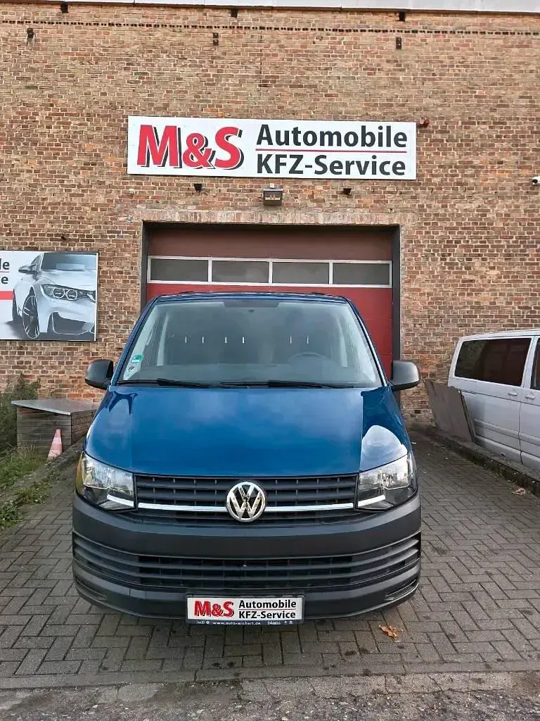 Second-hand VW Transporter 150 CP (110 kW) 2018 Albastru Van