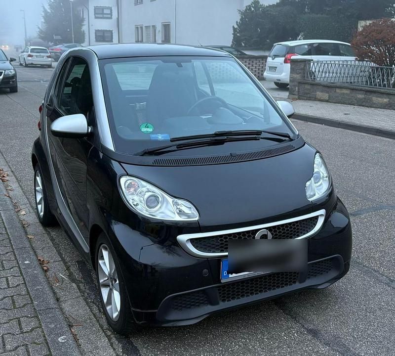 Schwarz Gebraucht 2014 Smart ForTwo Coupé Passion Coupé | 6.600 € (Fairer Preis) - Bild 1/4