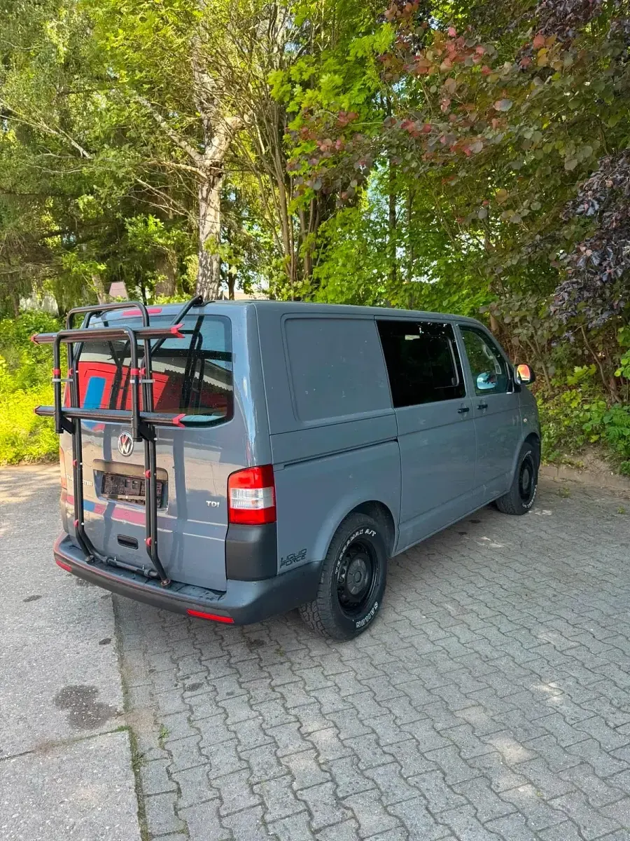 Gebraucht VW Transporter 102 PS (75 kW) 2013 Grau Van
