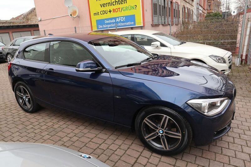 Blau Gebraucht 2012 BMW 125 Sport Line Kleinwagen | 12.900 € (Fairer Preis) - Bild 1/4
