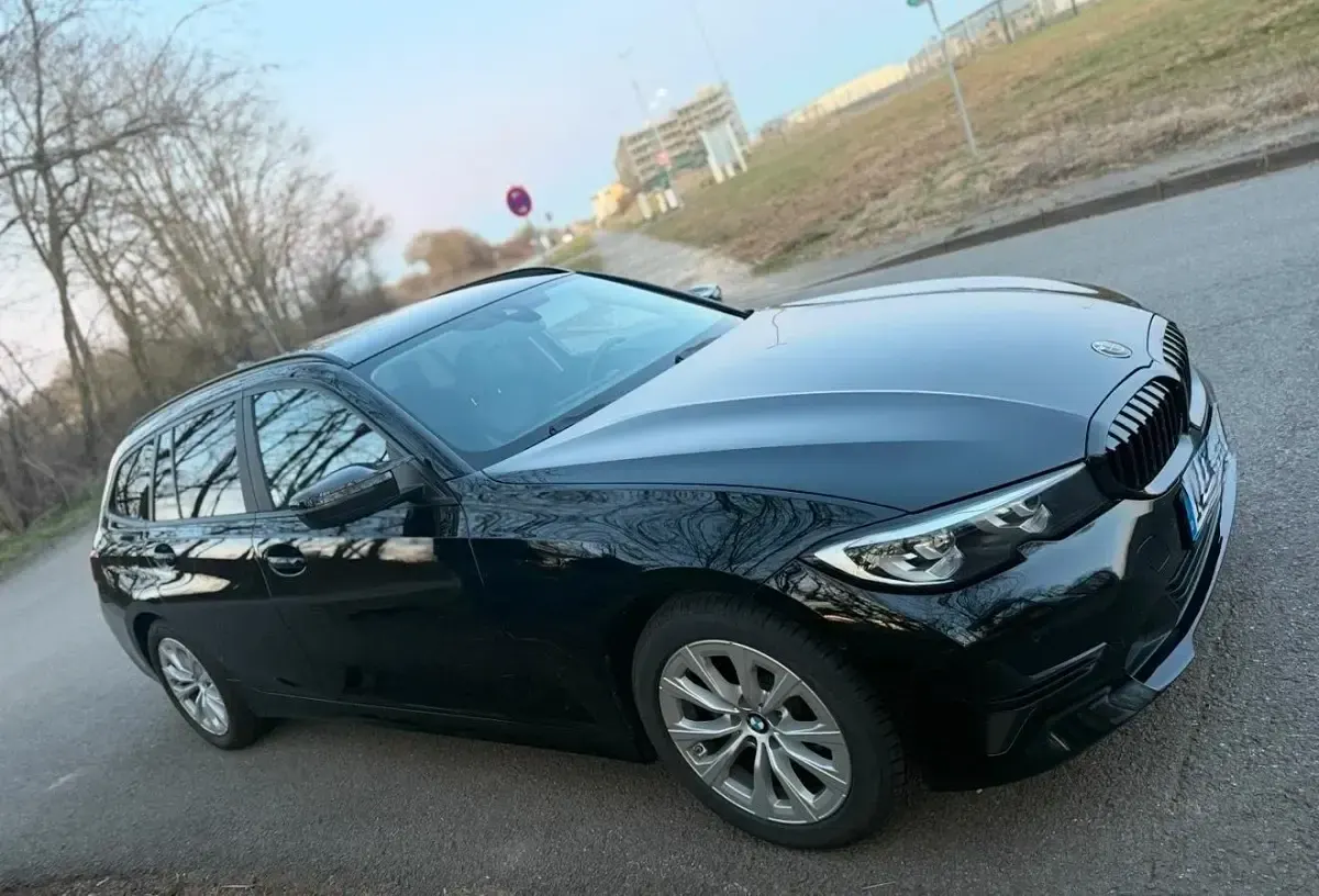 Gebraucht BMW 318 150 PS (110 kW) 2020 Schwarz Kombi
