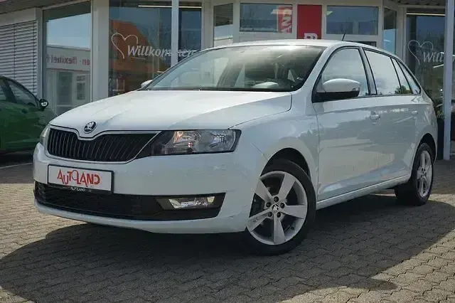 Gebraucht Skoda Rapid 110 PS (80 kW) 2018 Weiß Kleinwagen