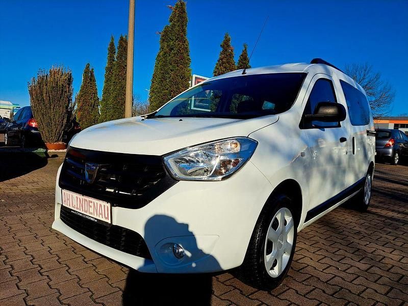 Weiß Gebraucht 2017 Dacia Dokker Ambiance Van / Kleinbus | 9.299 € (Fairer Preis) - Bild 1/4