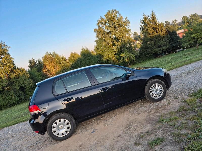 Schwarz Gebraucht 2009 VW Golf VI Limousine | 1.700 € (Superpreis) - Bild 1/4