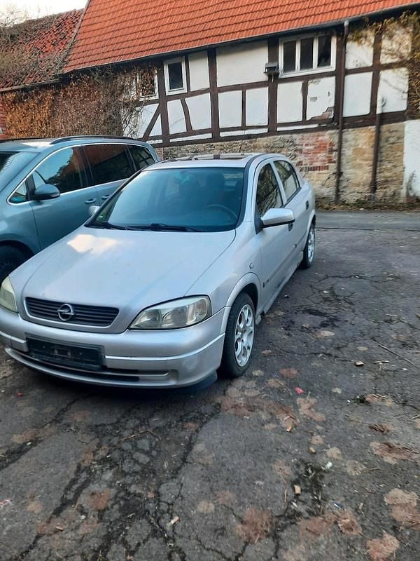Silber Gebraucht 2000 Opel Astra Coupé | 1.000 € (Fairer Preis) - Bild 1/4