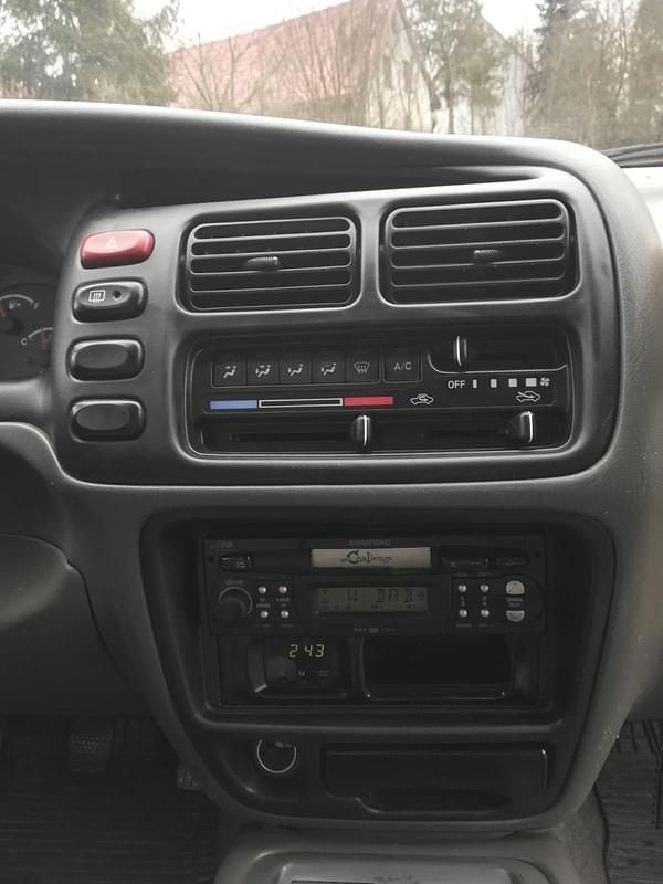 Gebraucht Suzuki Grand Vitara 94 PS (69 kW) 2003 Grün SUV