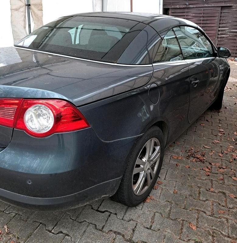 Usata VW Eos 140 CV (102 kW) 2007 Grigio Cabrio