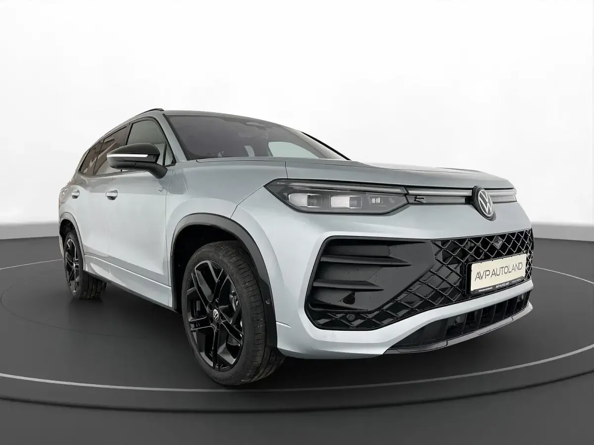 Neu VW Tayron Style 177 PS (130 kW) 2026 Oystersilber SUV