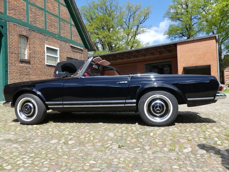 Schwarz Gebraucht 1966 Mercedes 230 Cabrio | 129.500 € - Bild 1/4