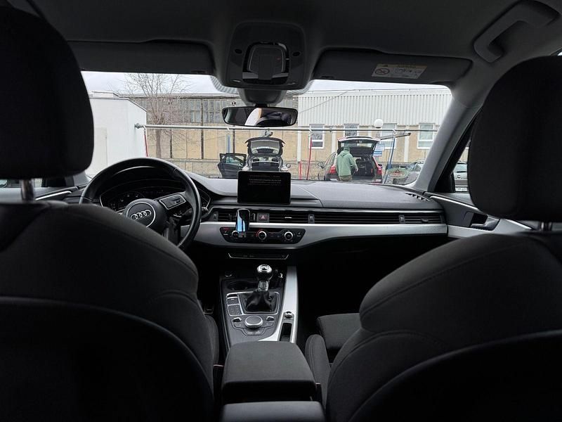 Gebraucht Audi A4 Sport 150 PS (110 kW) 2015 Schwarz Kombi